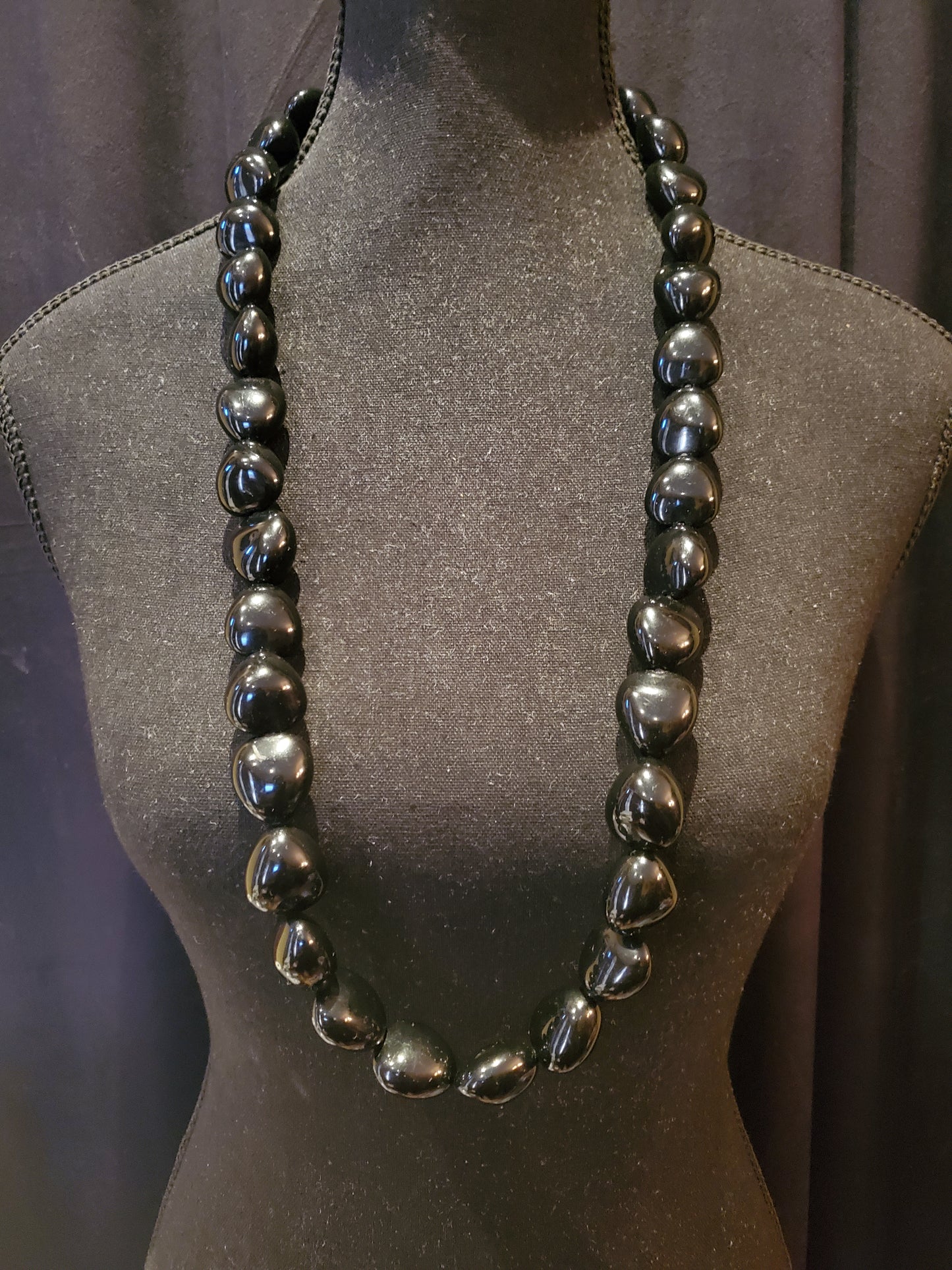 Vintage, Kukui Lei Nut Necklace, Hawaii. Black. Lot# 180