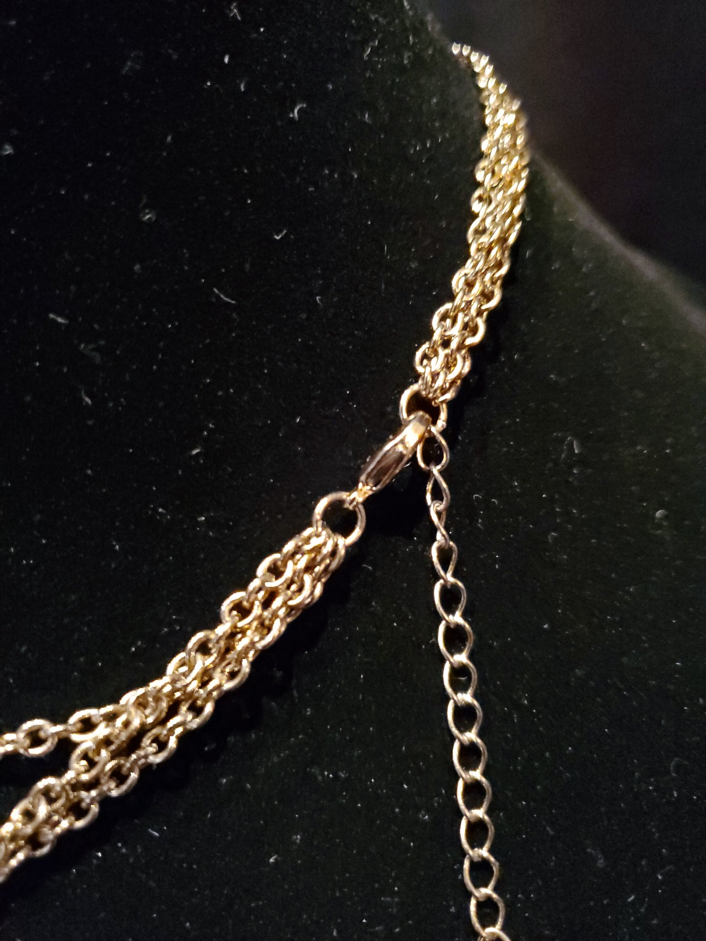 True Love Pink Faceted Tear Drop, Gold Tone Linked Chain, 3 Layered Necklace. Lot# 402