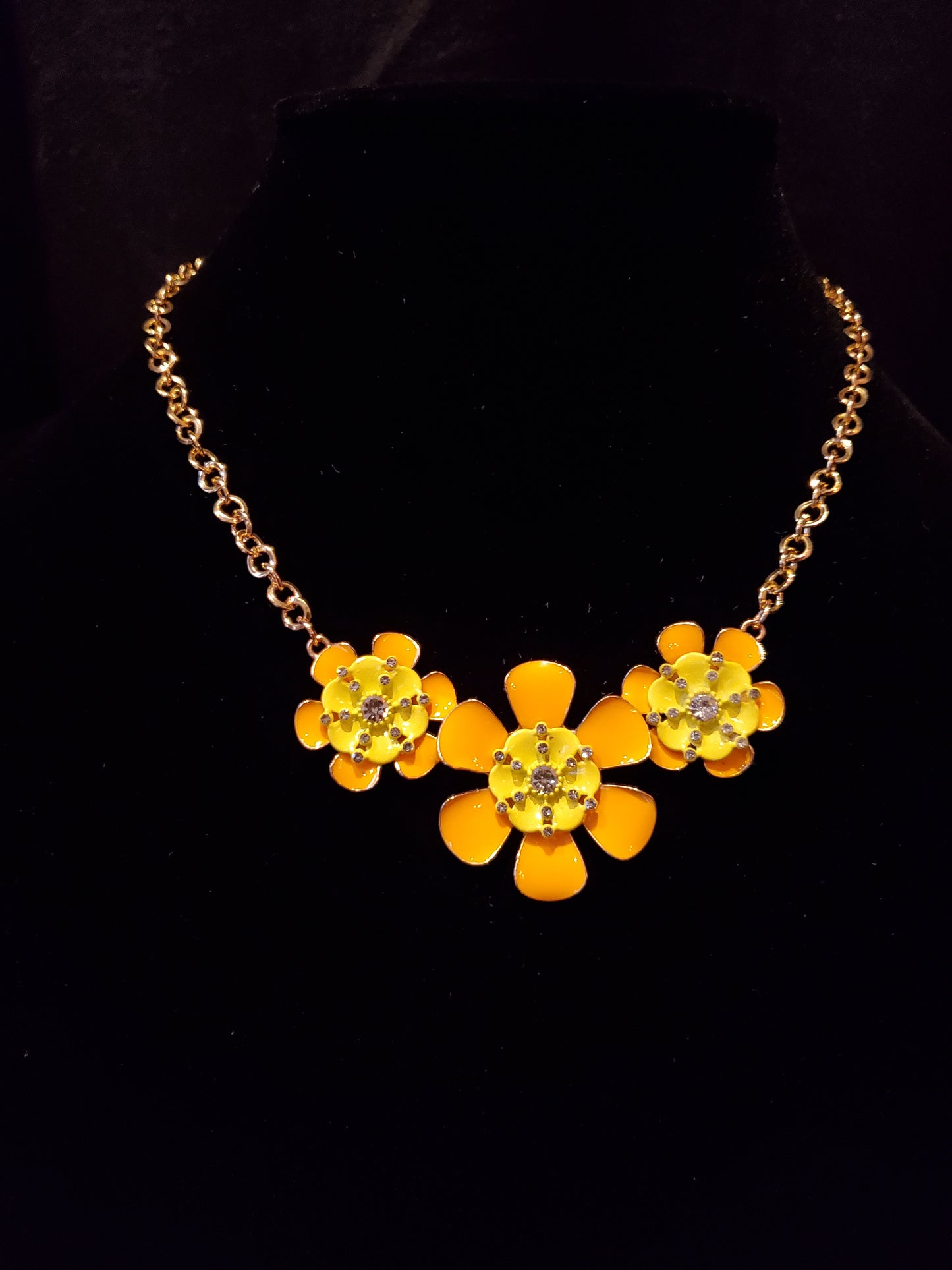 Paparazzi "Botanic Beginner & Exhilarating Elegance" Yellow, Orange, & Gold Tone Necklace. Lot# 403